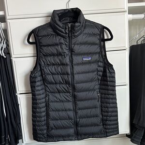 Patagonia Black Puffer Vest